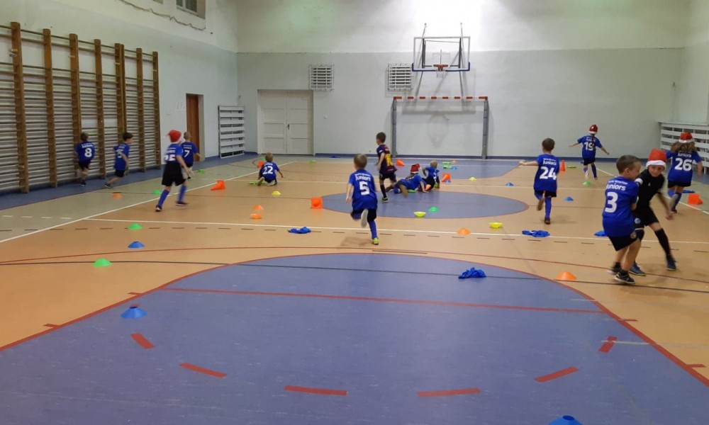 48041614_295122844463514_6300207296513310720_n