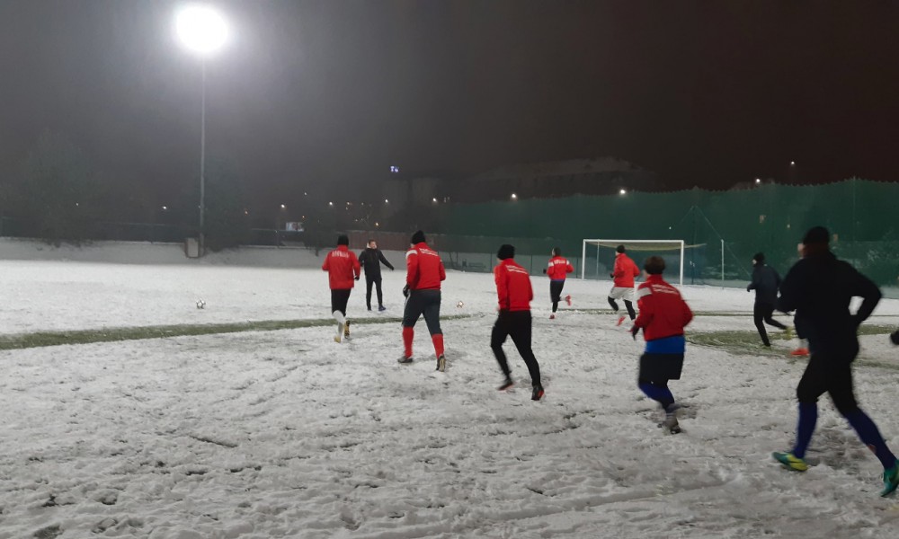 49698562_375439399729612_7548406062102085632_n